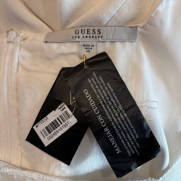 Guess Boho Festival Embroidered Apron Romper Woman’s Size 10 NWT - Picture 4 of 11